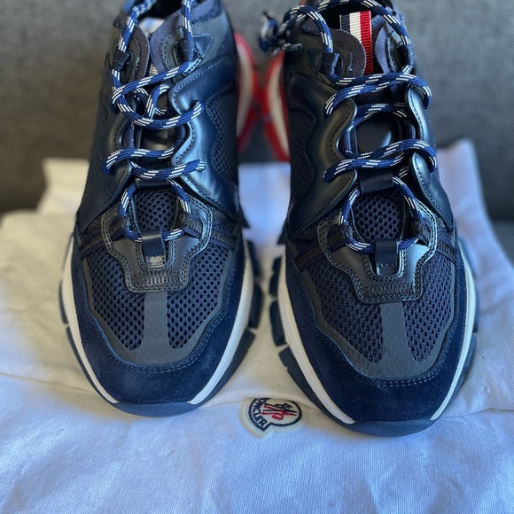 Brand new Moncler shoes size 40 never worn, no box but with Dust bags - Picture 6 of 6